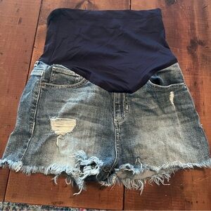 Maternity shorts